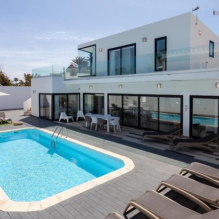 Villa Luxury Azul Private Pool And Bbq Corralejo By Holidays Home Екстериор снимка