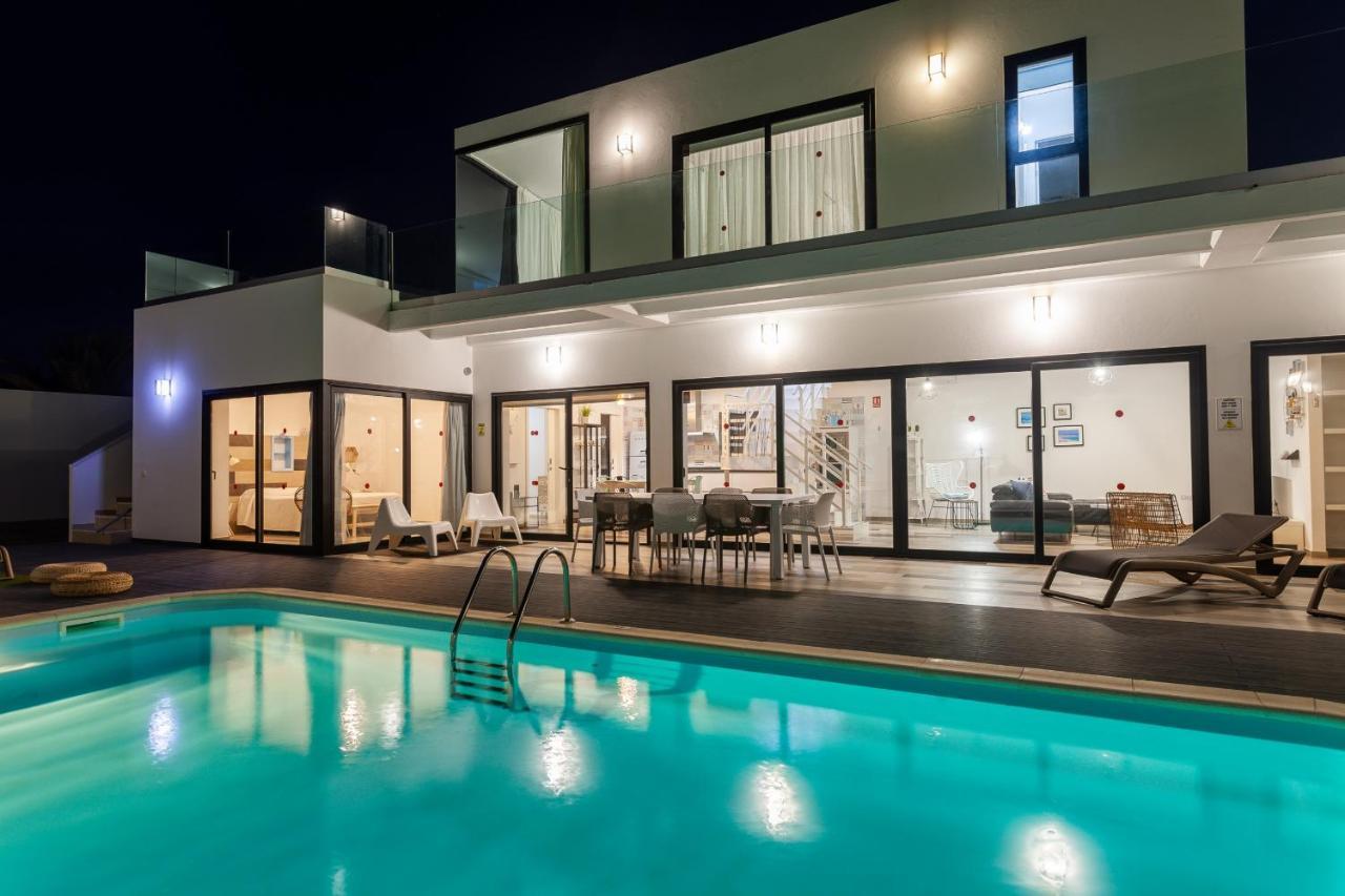 Villa Luxury Azul Private Pool And Bbq Corralejo By Holidays Home Екстериор снимка